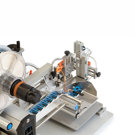 Etiquetador semiautomático superior HERMA 414 superficies planas y curvas-2